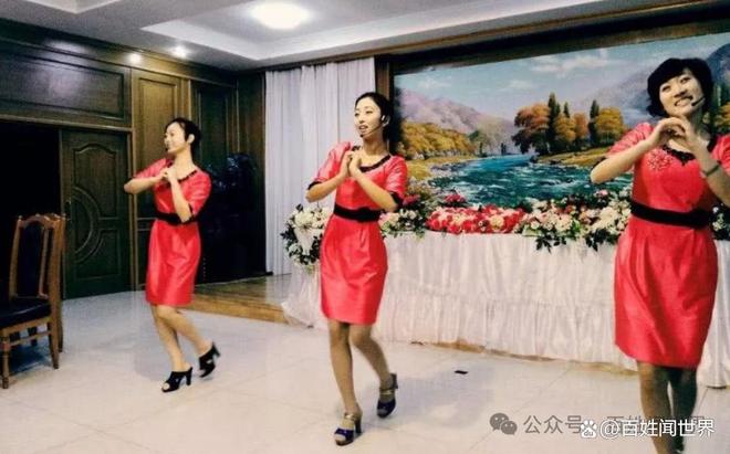 ！国家分配的颜值岗位最后一个让韩国眼红不朽情缘平台登录网页揭秘朝鲜美女职业(图4)