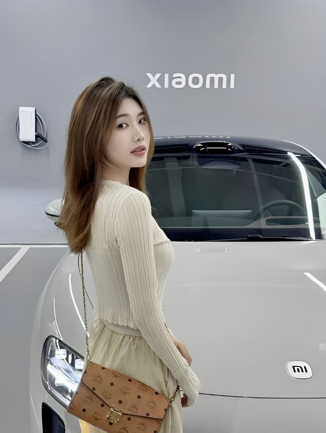 质量都这么高的吗？仙女也就长这样吧mg不朽情缘小米SU7的美女车主(图4)