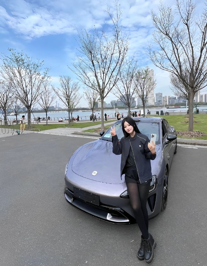 质量都这么高的吗？仙女也就长这样吧mg不朽情缘小米SU7的美女车主(图5)